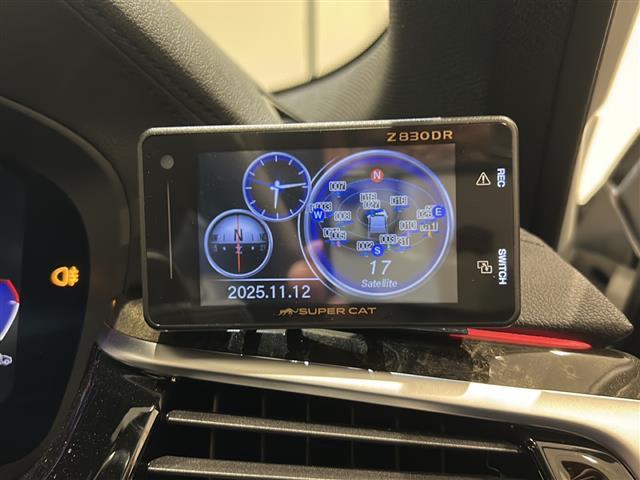 5シリーズ M550i xDrive 電動ガラス・サンルーフ(チルト&スライド、コンフォート・オープン/クローズ機能付)☆360°カメラシステム シートヒーター(前席)ベンチレーション(前席)アクティブクルーズコントロール(16枚目)