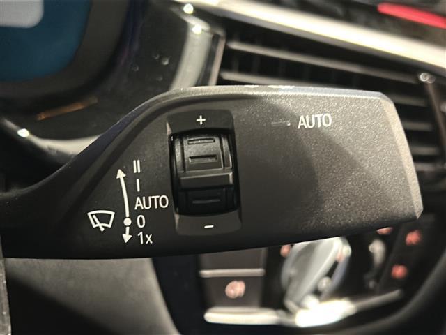 5シリーズ M550i xDrive 電動ガラス・サンルーフ(チルト&スライド、コンフォート・オープン/クローズ機能付)☆360°カメラシステム シートヒーター(前席)ベンチレーション(前席)アクティブクルーズコントロール(21枚目)