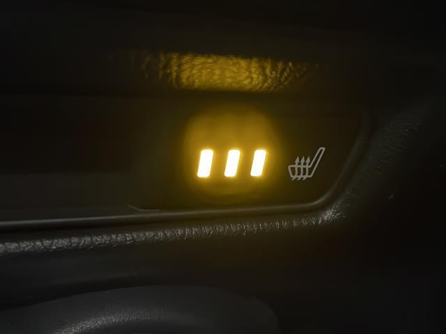 デミオ １３Ｓ　純正ナビ　バックカメラ　フルセグＴＶ　ＥＴＣ（6枚目）