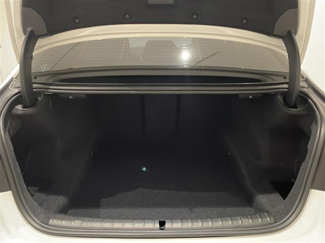 リベラーラはガリバーグループのＢＭＷ、メルセデスベンツ、アウディなどの輸入車専門店です。