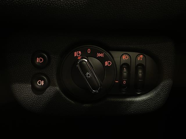 ＭＩＮＩ クーパーＤ　クラブマン　ＰＥＰＰＥＲ　パッケージ　リア・ビュー・カメラ　フロント＆　リアＰＤＣ　パーキング・アシスト・パッケージ　アクティブ・クルーズ・コントロール　純正ナビ　Ｂｌｕｅｔｏｏｔｈ　ドライブレコーダー（21枚目）