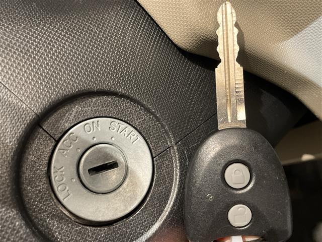 ムーヴ Ｌ　ＳＡ　４ＷＤ　横滑り防止装置　アイドリングストップ　ドアバイザー（5枚目）