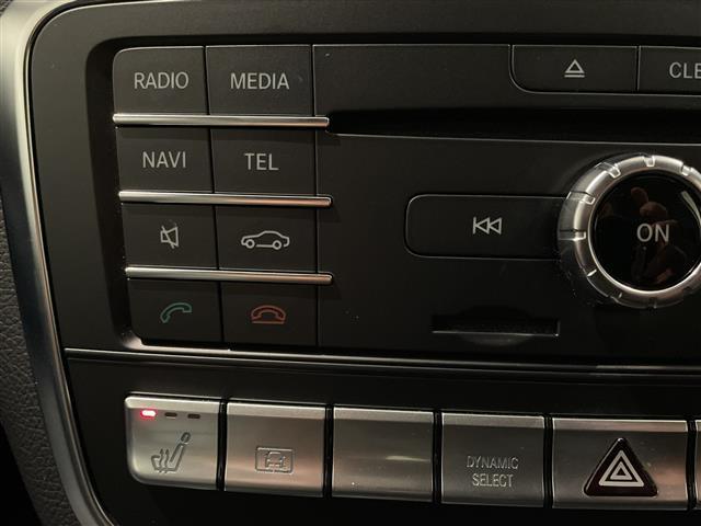 GLAクラス GLA220 4マチック レーダーセーフティパッケージ ブラインドスポットアシスト アクティブディスタンスアシスト レーンキーピングアシスト 本革シート アンビエントライト HDDナビゲーションシステム TV(19枚目)