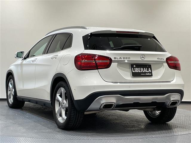 GLAクラス GLA220 4マチック レーダーセーフティパッケージ ブラインドスポットアシスト アクティブディスタンスアシスト レーンキーピングアシスト 本革シート アンビエントライト HDDナビゲーションシステム TV(38枚目)