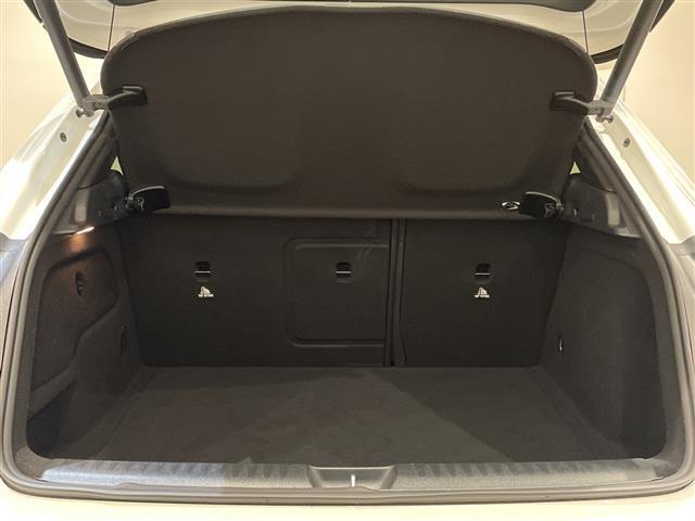 GLAクラス GLA220 4マチック レーダーセーフティパッケージ ブラインドスポットアシスト アクティブディスタンスアシスト レーンキーピングアシスト 本革シート アンビエントライト HDDナビゲーションシステム TV(42枚目)