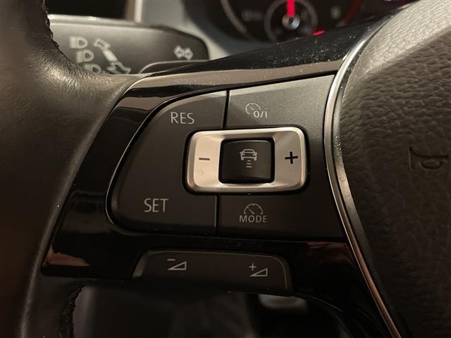 ポロ TSIハイライン Volkswagen純正インフォテイメントシステムDiscover ProCD/DVD/BT ナビゲーションシステム オールインセーフティ アダプティブクルーズコントロール(12枚目)