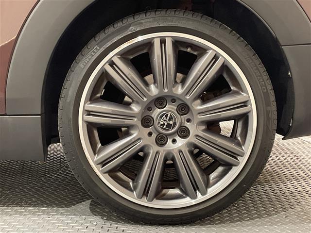 MINI クーパーS クラブマン オール4 MiniYoursレザーラウンジカーボンブラックシート アダプティブクルーズコントロール レーンキピングアシスト リア・ビュー・カメラ MINIドライビング・モード(30枚目)