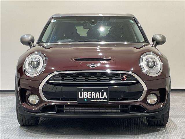 MINI クーパーS クラブマン オール4 MiniYoursレザーラウンジカーボンブラックシート アダプティブクルーズコントロール レーンキピングアシスト リア・ビュー・カメラ MINIドライビング・モード(32枚目)