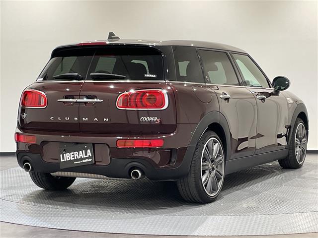 MINI クーパーS クラブマン オール4 MiniYoursレザーラウンジカーボンブラックシート アダプティブクルーズコントロール レーンキピングアシスト リア・ビュー・カメラ MINIドライビング・モード(37枚目)