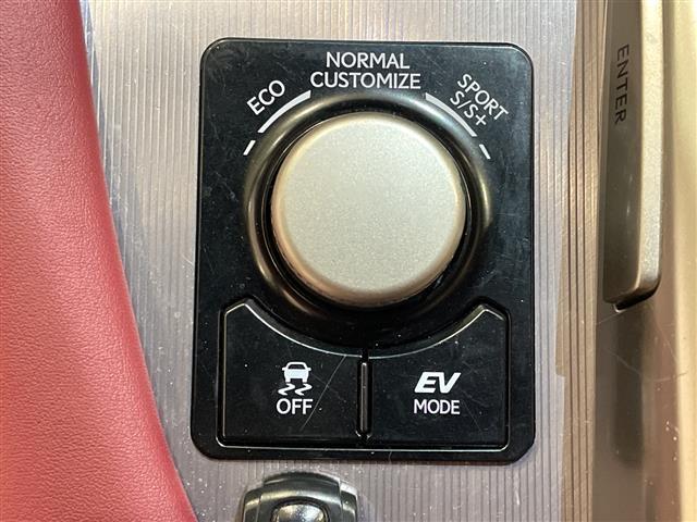 RX RX450h Fスポーツ TRDエアロ(F.S.R)TRDマフラー TRD鍛造22インチAW LexusSafetySystem+ 三眼フルLEDヘッドランプ、LEDシーケンシャルシグナルランプ ハンズフリーパワーバックドア(25枚目)