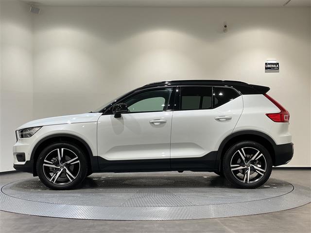 ＸＣ４０ Ｔ４　ＡＷＤ　Ｒデザイン　ワンオーナー　純正ＨＤＤナビ【ＢＴ／フルセグＴＶ／ＦＭ／ＡＭ／Ａｐｐｌｅｃａｒｐｌａｙ】ハーマンカードンスピーカー　全方位／フロント／両サイド／バックカメラ　ドライブレコーダー（32枚目）