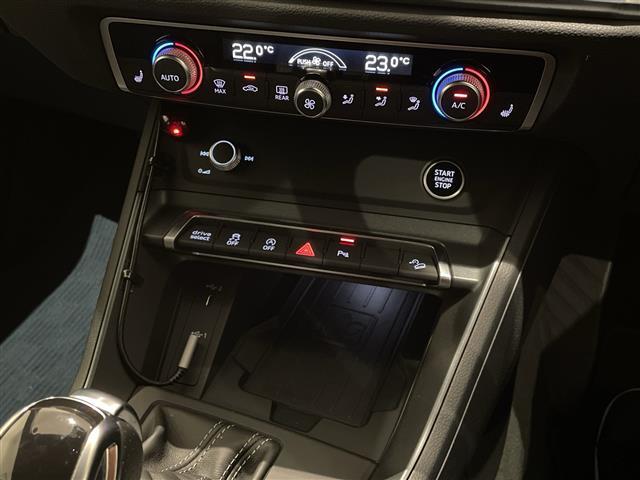 Ｑ３ ３５ＴＤＩクワトロ　Ｓライン　ベーシックパッケージ　シートヒーター（フロント）　シート電動調整機能（フロント）　ステアリングホイール　３スポークレザー　マルチファンクション　パドルシフトフラットボトム（15枚目）