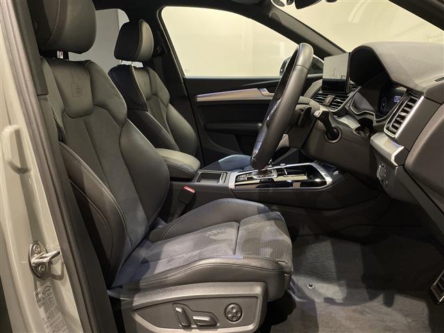 Ｑ５スポーツバック ４０ＴＤＩクワトロ　Ｓライン　ブラックＡｕｄｉ　ｒｉｎｇｓ　＆　ブラックスタイリングパッケージ（Ａｕｄｉ　ｅｘｃｌｕｓｉｖｅ）ブラックＡｕｄｉ　ｒｉｎｇｓ・ブラックスタイリングパッケージ・エクステリアミラーハウジング（16枚目）