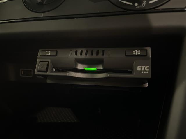 ポロ ＴＳＩトレンドライン　Ｂｌｕｅｔｏｏｔｈ／ＣＤプレイヤー／ＡＭ／ＦＭ　クルーズコントロール　ドライブレコーダー　Ａｐｐｌｅ　ｃａｒ　ｐｌａｙ　プリクラッシュブレーキシステム（4枚目）