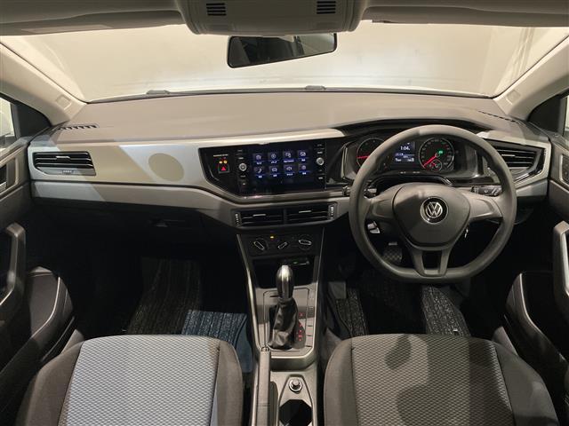 ポロ ＴＳＩトレンドライン　Ｂｌｕｅｔｏｏｔｈ／ＣＤプレイヤー／ＡＭ／ＦＭ　クルーズコントロール　ドライブレコーダー　Ａｐｐｌｅ　ｃａｒ　ｐｌａｙ　プリクラッシュブレーキシステム（42枚目）
