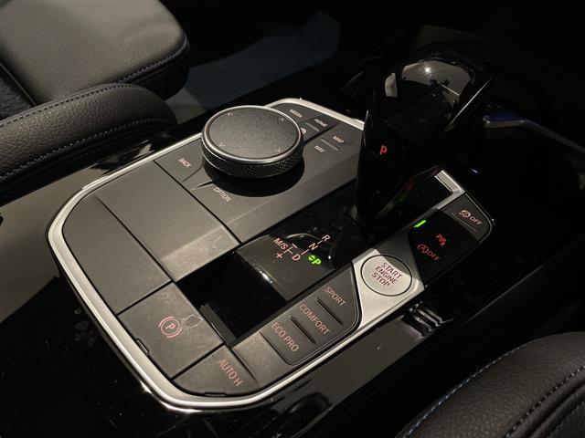 １シリーズ １１８ｉ　Ｍスポーツ　ｉＤｒｉｖｅナビゲーションパッケージ　コンフォートパッケージ　アダプティブクルーズコントロール　レーンキピングアシスト　ＬＥＤヘッドライト　コーナーセンサー　ブラインドスポットアシスト　ＥＴＣ（13枚目）