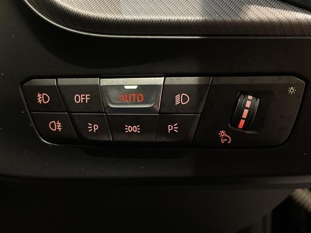 １シリーズ １１８ｉ　Ｍスポーツ　ｉＤｒｉｖｅナビゲーションパッケージ　コンフォートパッケージ　アダプティブクルーズコントロール　レーンキピングアシスト　ＬＥＤヘッドライト　コーナーセンサー　ブラインドスポットアシスト　ＥＴＣ（14枚目）