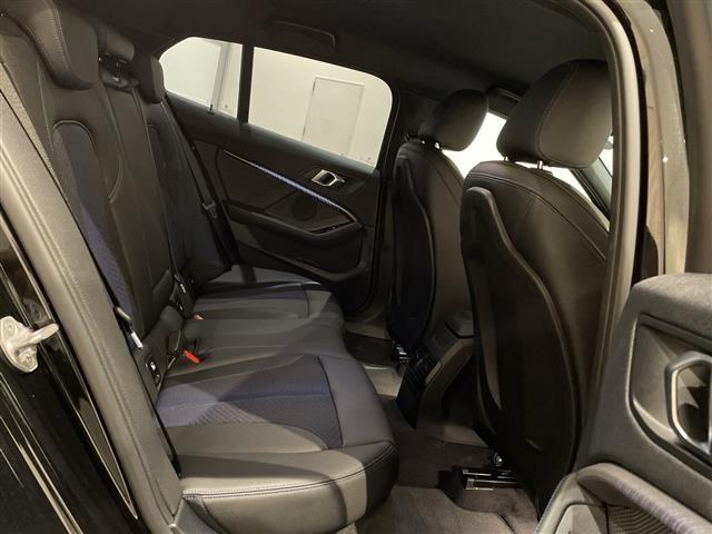 １シリーズ １１８ｉ　Ｍスポーツ　ｉＤｒｉｖｅナビゲーションパッケージ　コンフォートパッケージ　アダプティブクルーズコントロール　レーンキピングアシスト　ＬＥＤヘッドライト　コーナーセンサー　ブラインドスポットアシスト　ＥＴＣ（20枚目）