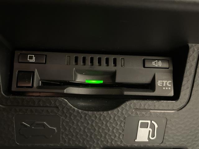 ルーミー Ｘ　アイドリングストップ．ＥＴＣ．Ｂｌｕｅｔｏｏｔｈ．ＡＢＳ．バックカメラ．ＳＤナビ．フルセグＴＶ．ウォークスルー．前後ドライブレコーダー．クリアランスソナー．Ｄ＋Ｎ席シートヒーター．レーンキープアシスト（4枚目）