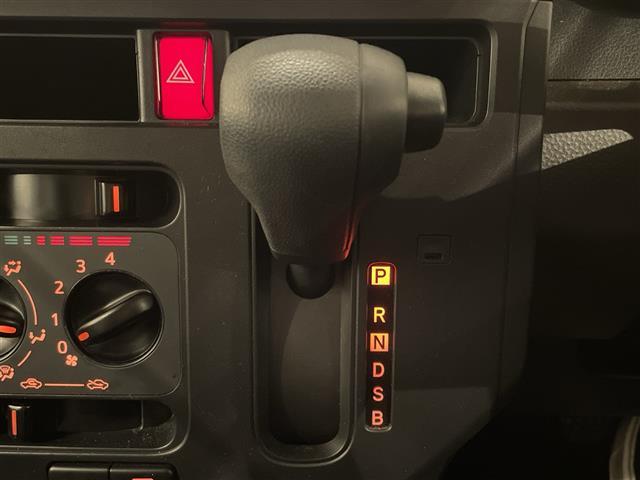 ルーミー Ｘ　アイドリングストップ．ＥＴＣ．Ｂｌｕｅｔｏｏｔｈ．ＡＢＳ．バックカメラ．ＳＤナビ．フルセグＴＶ．ウォークスルー．前後ドライブレコーダー．クリアランスソナー．Ｄ＋Ｎ席シートヒーター．レーンキープアシスト（10枚目）