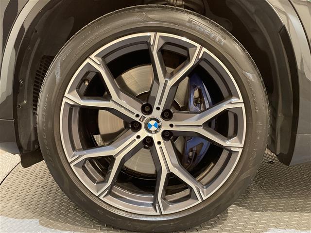 Ｘ５ ｘＤｒｉｖｅ　３５ｄ　Ｍスポーツ　ドライビング・ダイナミクス・パッケージ　インテグレイテッド・アクティブ・ステアリング　４輪アダプティブ・エア・サスペンション　アダプティブクルーズコントロール　レーンキピングアシスト（28枚目）