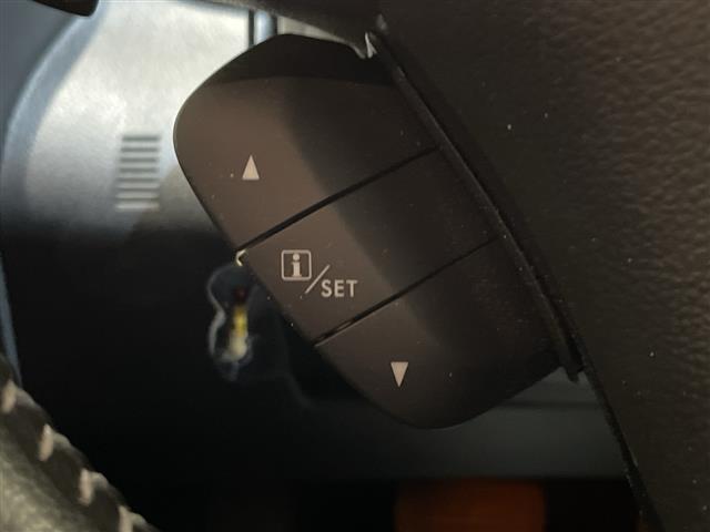 インプレッサスポーツ １．６ｉ－Ｌアイサイト　プラウドエディション　アイドリングストップ．ＥＴＣ．Ｂｌｕｅｔｏｏｔｈ．ＡＢＳ．クルーズコントロール．バックカメラ．パドルシフト．フルセグＴＶ．レーンキープアシスト．横滑り防止装置．オートライト．ＳＤナビ．純正フロアマット（7枚目）