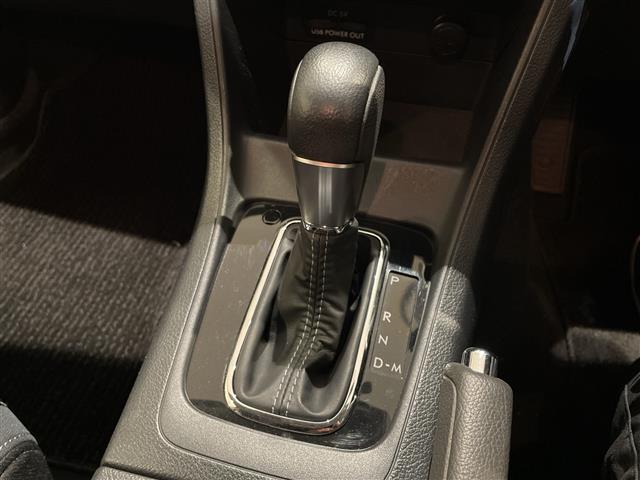 インプレッサスポーツ １．６ｉ－Ｌアイサイト　プラウドエディション　アイドリングストップ．ＥＴＣ．Ｂｌｕｅｔｏｏｔｈ．ＡＢＳ．クルーズコントロール．バックカメラ．パドルシフト．フルセグＴＶ．レーンキープアシスト．横滑り防止装置．オートライト．ＳＤナビ．純正フロアマット（13枚目）