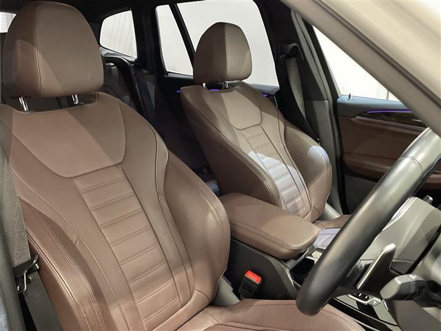 Ｘ３ ｘＤｒｉｖｅ　２０ｄ　Ｍスポーツ　ハイライン・パッケージ　ランバー・サポート（運転席＆助手席、電動調節式）　リヤ・シート・ヒーティングフロント　シートヒーティング　ヴァーネスカ　レザーシート　アンビエントライト（3枚目）
