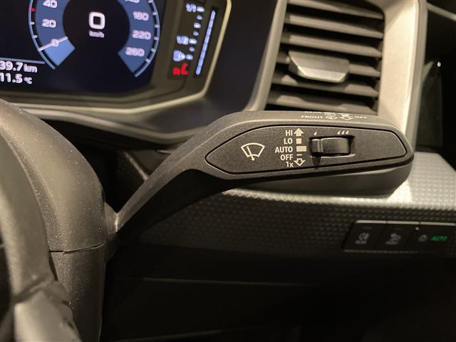 Ａ１スポーツバック ３５ＴＦＳＩ　アドバンスド　ナビゲーションパッケージ　ＭＭＩナビゲーションシステム　バーチャルコックピット　Ｂｌｕｅｔｏｏｔｈ　コントラストルーフ　コンビニエンスパッケージ　アドバンストキー　リヤビューカメラ（15枚目）