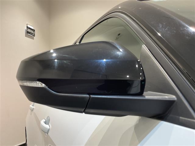 Ａ１スポーツバック ３５ＴＦＳＩ　アドバンスド　ナビゲーションパッケージ　ＭＭＩナビゲーションシステム　バーチャルコックピット　Ｂｌｕｅｔｏｏｔｈ　コントラストルーフ　コンビニエンスパッケージ　アドバンストキー　リヤビューカメラ（38枚目）