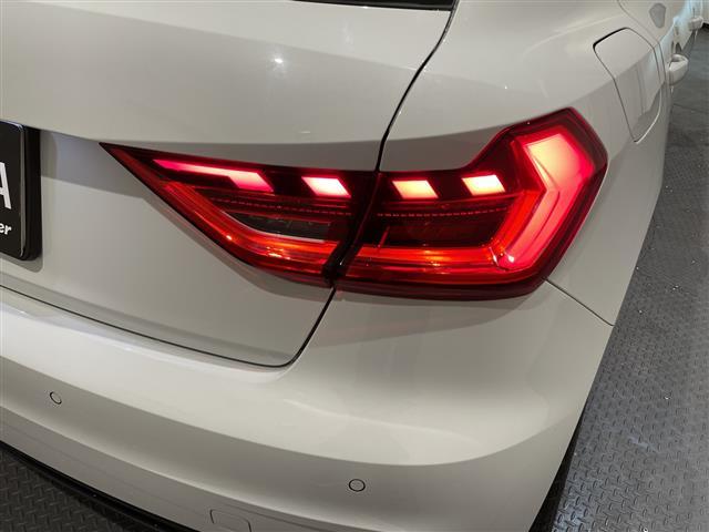 Ａ１スポーツバック ３５ＴＦＳＩ　アドバンスド　ナビゲーションパッケージ　ＭＭＩナビゲーションシステム　バーチャルコックピット　Ｂｌｕｅｔｏｏｔｈ　コントラストルーフ　コンビニエンスパッケージ　アドバンストキー　リヤビューカメラ（41枚目）