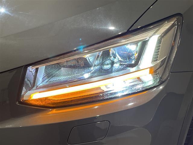 Ｑ２ ハッシュタグ　ブラックスタイリング　限定３７５台　バーチャルコックピット☆ナビゲーションパッケージ　ＭＭＩナビゲーションシステム　スマートフォンインターフェイス　ＴＶチューナー　アシスタンスパッケージ（37枚目）