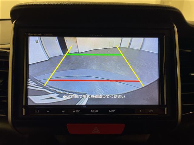 Ｎ－ＢＯＸカスタム Ｇ　ターボＳＳブラックスタイルパッケージ　アイドリングストップ．ＥＴＣ．Ｂｌｕｅｔｏｏｔｈ．ＡＢＳ．クルーズコントロール．バックカメラ．ＳＤナビ．ベンチシート．チップアップシート．純正フロアマット．純正アルミホイール．Ｄ＋Ｎ席シートヒーター．（2枚目）