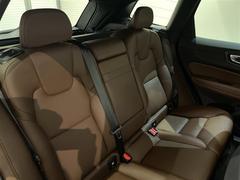 ��٥顼��ϥ���С����롼�פΣ£ͣס���륻�ǥ��٥�ġ������ǥ��ʤɤ�͢��������Ź�Ǥ��� 2