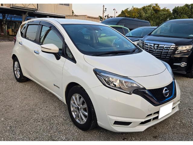 ノート e-パワー X ワンオーナー スマートキ ハイブリッド車 地デジTV メモリーナビ ETC バックカメラ 衝突軽減装置 LEDヘッドライト Bluetooth オートライト(2枚目)