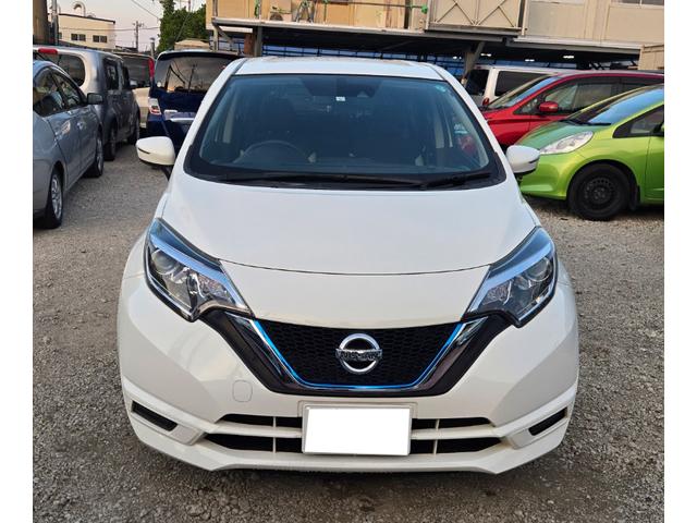 ノート e-パワー X ワンオーナー スマートキ ハイブリッド車 地デジTV メモリーナビ ETC バックカメラ 衝突軽減装置 LEDヘッドライト Bluetooth オートライト(3枚目)