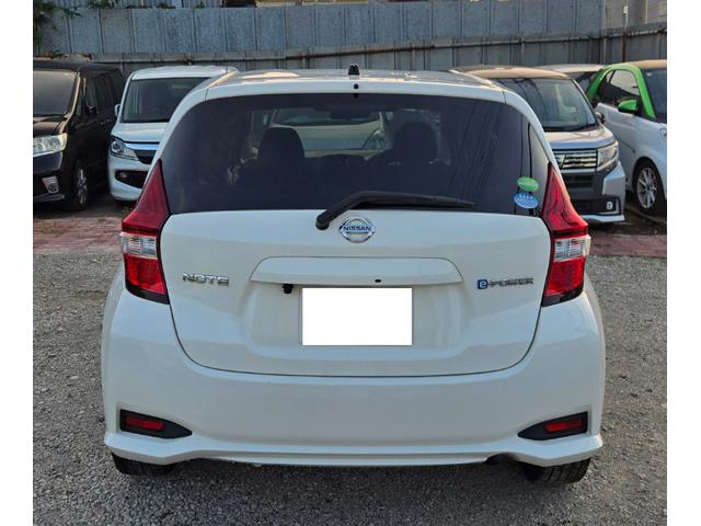 ノート e-パワー X ワンオーナー スマートキ ハイブリッド車 地デジTV メモリーナビ ETC バックカメラ 衝突軽減装置 LEDヘッドライト Bluetooth オートライト(8枚目)
