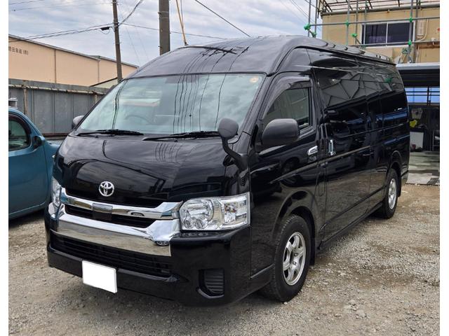 ハイエースコミューター スーパーロングＧＬ　３ナンバー１０人乗り構造変更　スマートキ　ＬＥＤヘッドライト　衝突被害軽減システム　バックカメラ　パワースライドドア　ＥＴＣ　全席フルフラット　前後ドライブレコーダー　Ｂｌｕｅｔｏｏｔｈ　車載用冷蔵庫（2枚目）