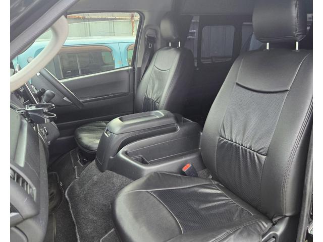 ハイエースコミューター スーパーロングＧＬ　３ナンバー１０人乗り構造変更　スマートキ　ＬＥＤヘッドライト　衝突被害軽減システム　バックカメラ　パワースライドドア　ＥＴＣ　全席フルフラット　前後ドライブレコーダー　Ｂｌｕｅｔｏｏｔｈ　車載用冷蔵庫（10枚目）