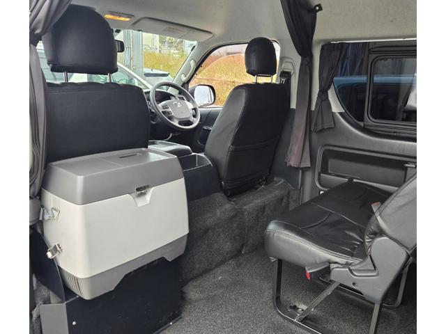 ハイエースコミューター スーパーロングＧＬ　３ナンバー１０人乗り構造変更　スマートキ　ＬＥＤヘッドライト　衝突被害軽減システム　バックカメラ　パワースライドドア　ＥＴＣ　全席フルフラット　前後ドライブレコーダー　Ｂｌｕｅｔｏｏｔｈ　車載用冷蔵庫（13枚目）