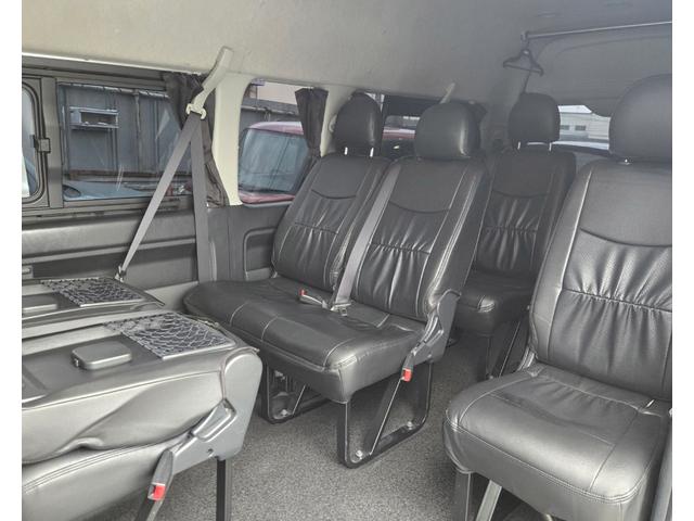 ハイエースコミューター スーパーロングＧＬ　３ナンバー１０人乗り構造変更　スマートキ　ＬＥＤヘッドライト　衝突被害軽減システム　バックカメラ　パワースライドドア　ＥＴＣ　全席フルフラット　前後ドライブレコーダー　Ｂｌｕｅｔｏｏｔｈ　車載用冷蔵庫（14枚目）