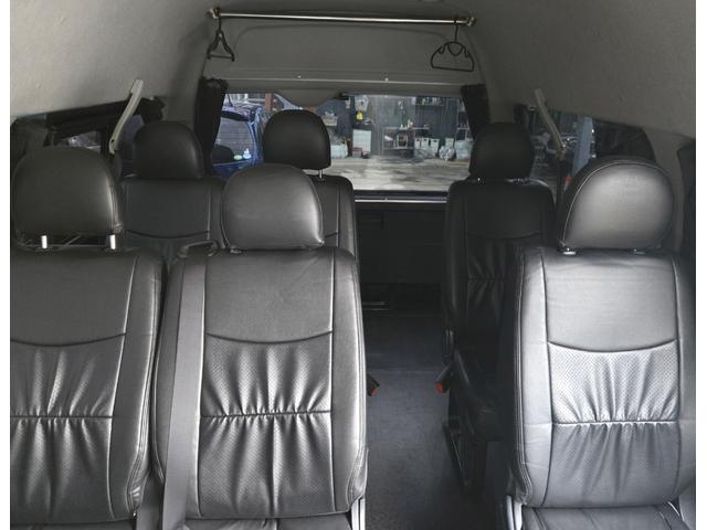 ハイエースコミューター スーパーロングＧＬ　３ナンバー１０人乗り構造変更　スマートキ　ＬＥＤヘッドライト　衝突被害軽減システム　バックカメラ　パワースライドドア　ＥＴＣ　全席フルフラット　前後ドライブレコーダー　Ｂｌｕｅｔｏｏｔｈ　車載用冷蔵庫（16枚目）