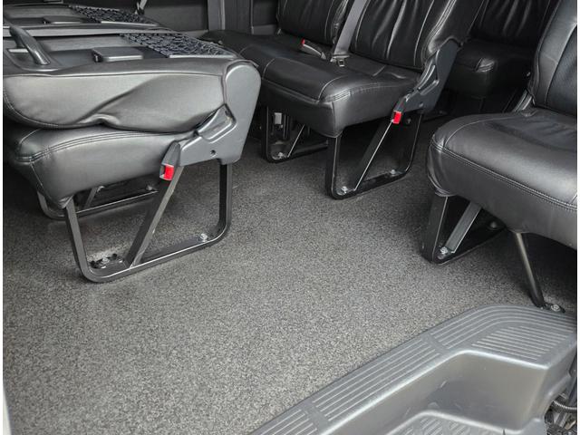 ハイエースコミューター スーパーロングＧＬ　３ナンバー１０人乗り構造変更　スマートキ　ＬＥＤヘッドライト　衝突被害軽減システム　バックカメラ　パワースライドドア　ＥＴＣ　全席フルフラット　前後ドライブレコーダー　Ｂｌｕｅｔｏｏｔｈ　車載用冷蔵庫（18枚目）