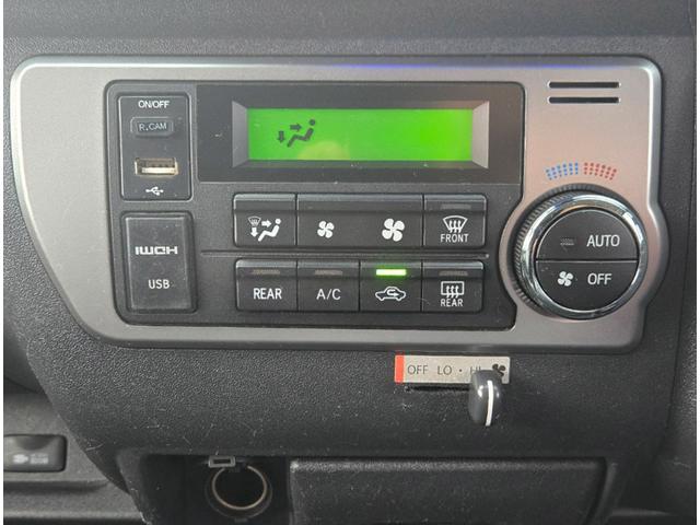 ハイエースコミューター スーパーロングＧＬ　３ナンバー１０人乗り構造変更　スマートキ　ＬＥＤヘッドライト　衝突被害軽減システム　バックカメラ　パワースライドドア　ＥＴＣ　全席フルフラット　前後ドライブレコーダー　Ｂｌｕｅｔｏｏｔｈ　車載用冷蔵庫（25枚目）