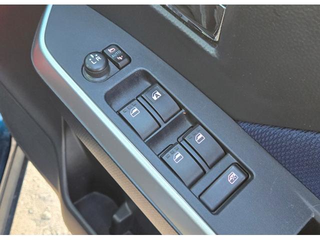 ルーミー カスタムG S フルセグナビ・TV 両側電動スライド LED バックカメラ 衝突軽減ブレーキ スマートキー Bluetooth オートクルコン コーナーセンサー シートヒーター オートライト アイドリングストップ(27枚目)