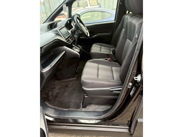 ヴォクシー ZS 煌 フロントリアドライブレコーダー LEDヘッドライトフォークライト 純正アルミホイル ETC(8枚目)