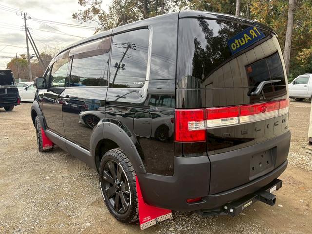 デリカＤ：５ Ｄ　パワーパッケージ　４ＷＤ　ディーゼル　走行中ＴＶ　左右パワースライドドア　ＥＴＣ　バックカメラ（4枚目）