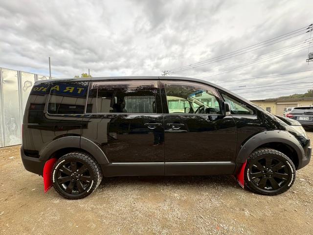 デリカＤ：５ Ｄ　パワーパッケージ　４ＷＤ　ディーゼル　走行中ＴＶ　左右パワースライドドア　ＥＴＣ　バックカメラ（6枚目）