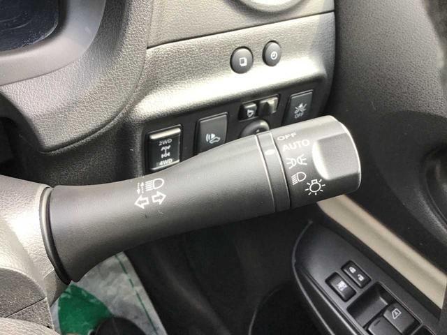 ノート ｅ－パワー　Ｘ　ＦＯＵＲ　ブルートゥース　踏み間違い防止　横滑り防止機能　ソナー　切替４ＷＤ　ＥＴＣ車載器　フルセグテレビ　パワーステアリング　ドライブレコーダー　ＡＢＳ　パワーウインドウ　スマートキー　オートエアコン　ＴＶ（30枚目）