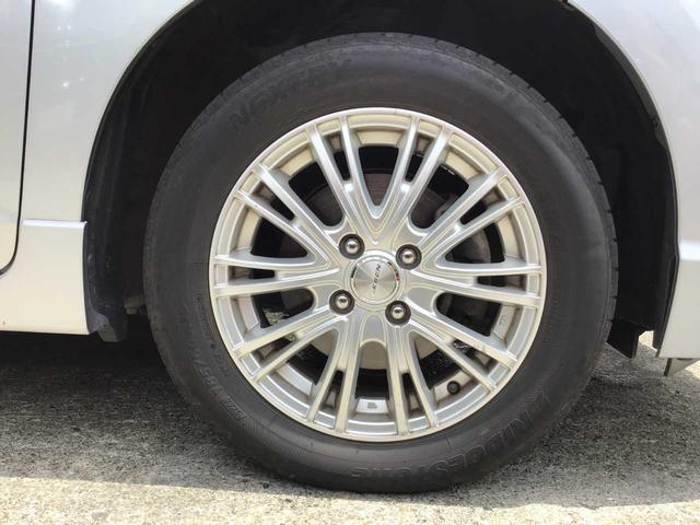 シャトル Ｇ　盗難防止装置　ＥＴＣ車載器　パワーウインドウ　キーレスエントリー　エアバッグ　電動格納ミラー　オートエアコン　４ＷＤ　ナビ　ドラレコ　パワーステアリング　横滑り防止装置　ＤＶＤ再生可　Ｒカメラ（8枚目）